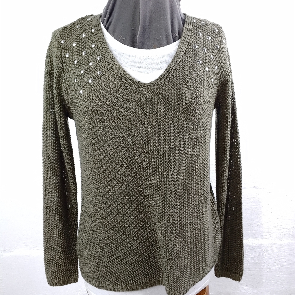 RDI STUDDED SWEATER (940) - Picture 10 of 15